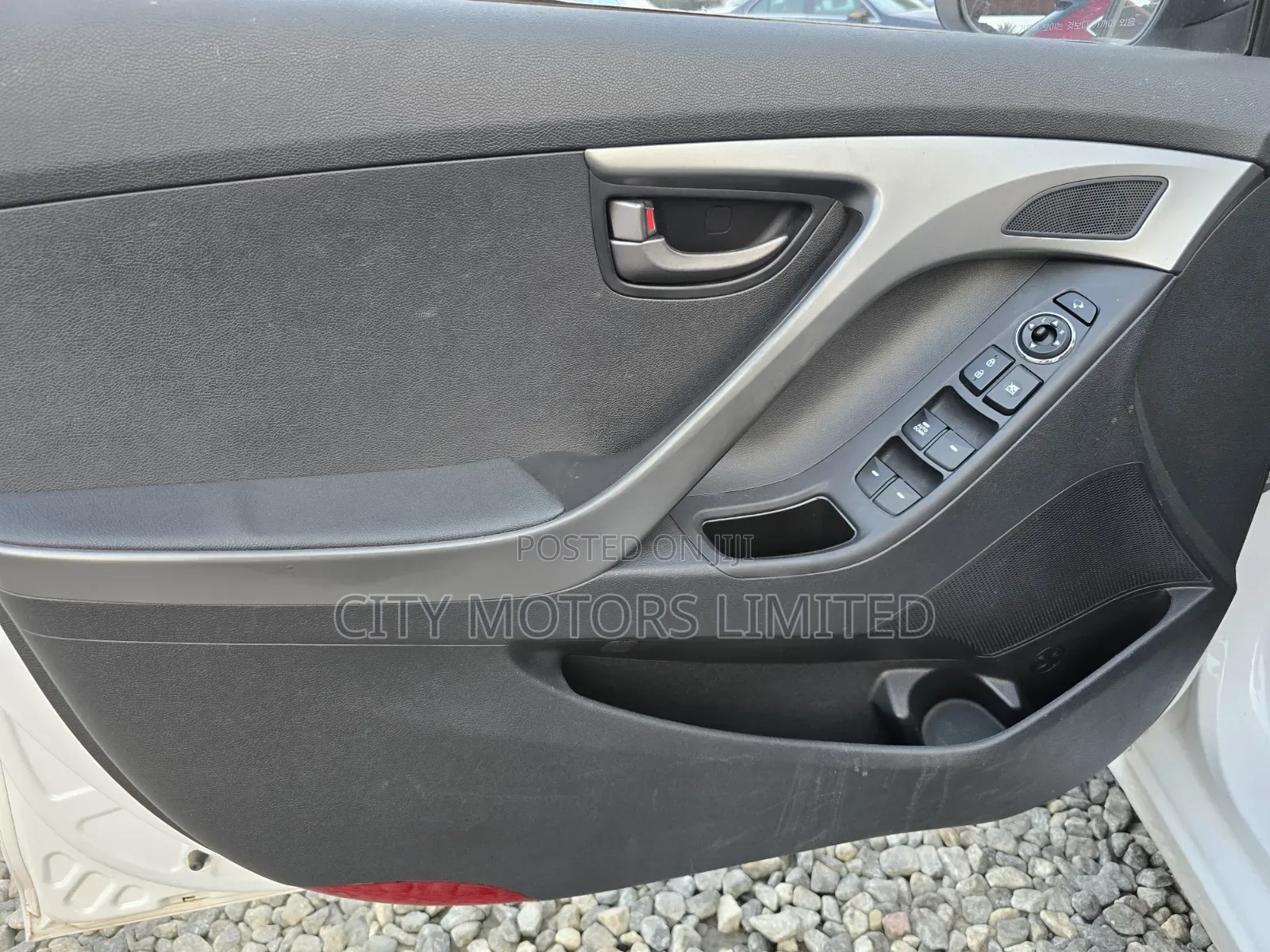 Hyundai Avante 2013 White
