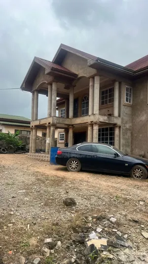 3bdrm House in Kwabenya Abuom for sale
