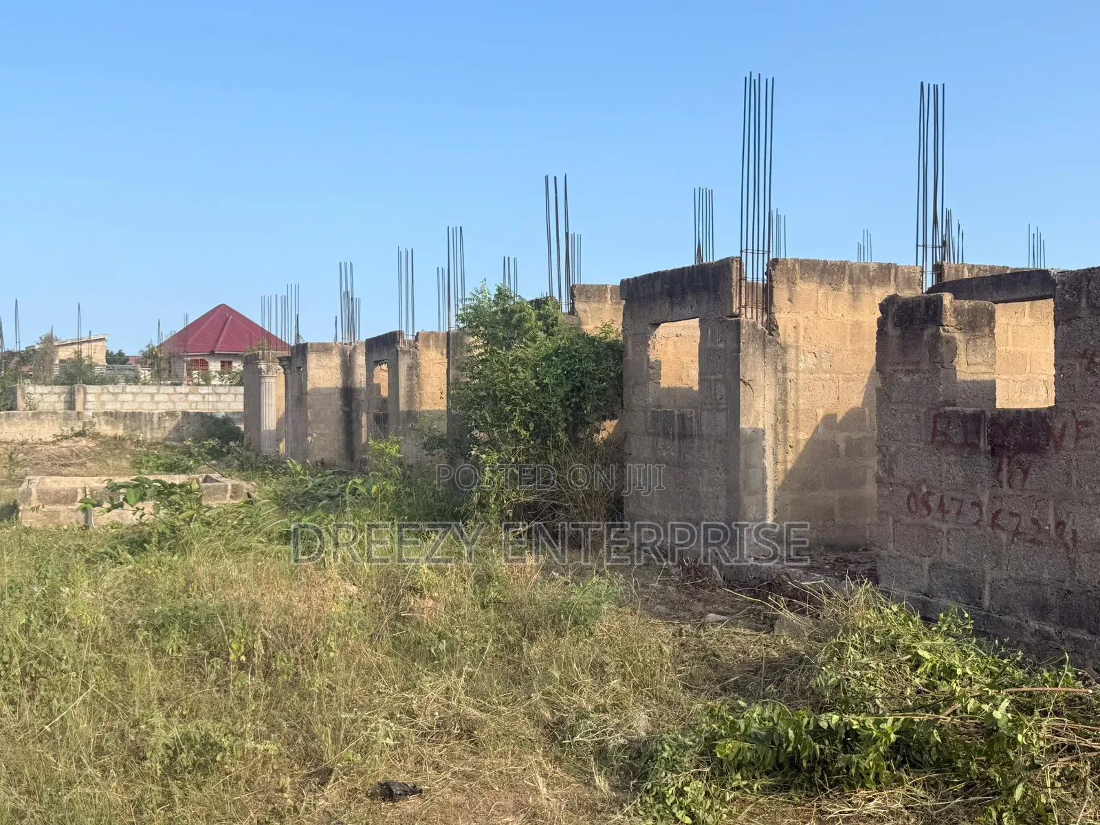 6bdrm Apartment in Dreezy Enterprise, Gomoa East for Sale