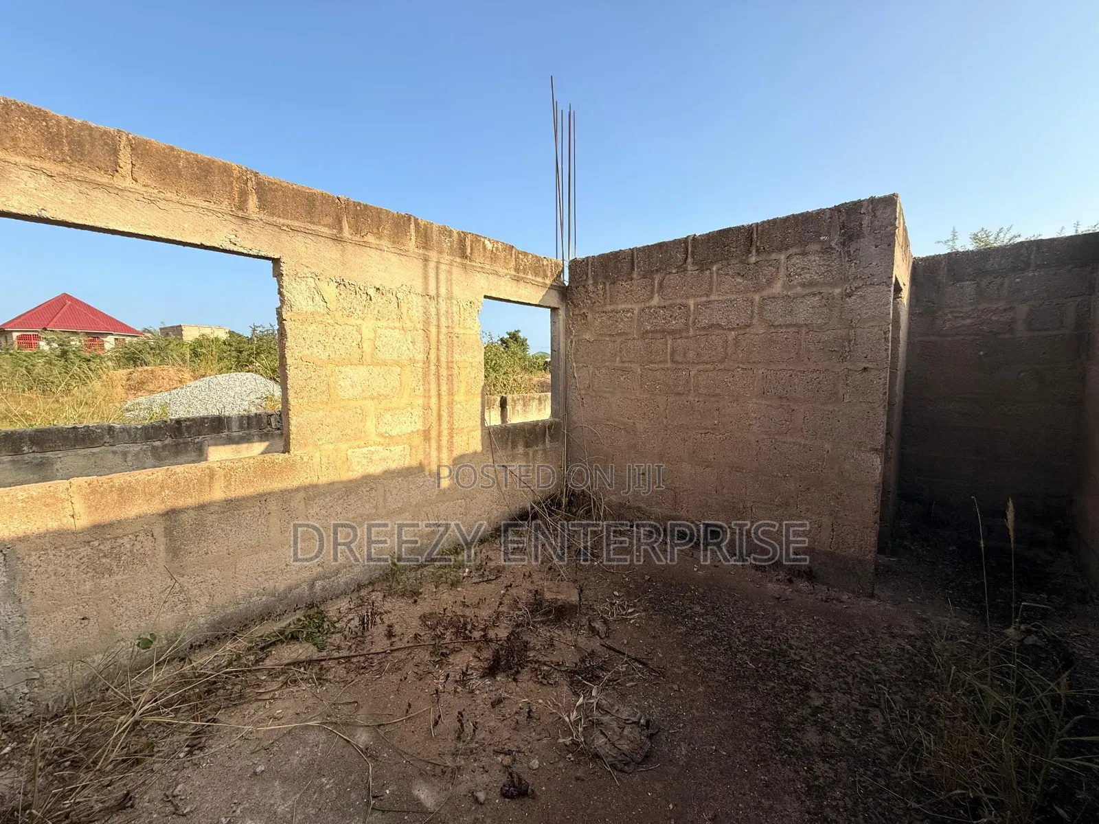 6bdrm Apartment in Dreezy Enterprise, Gomoa East for Sale