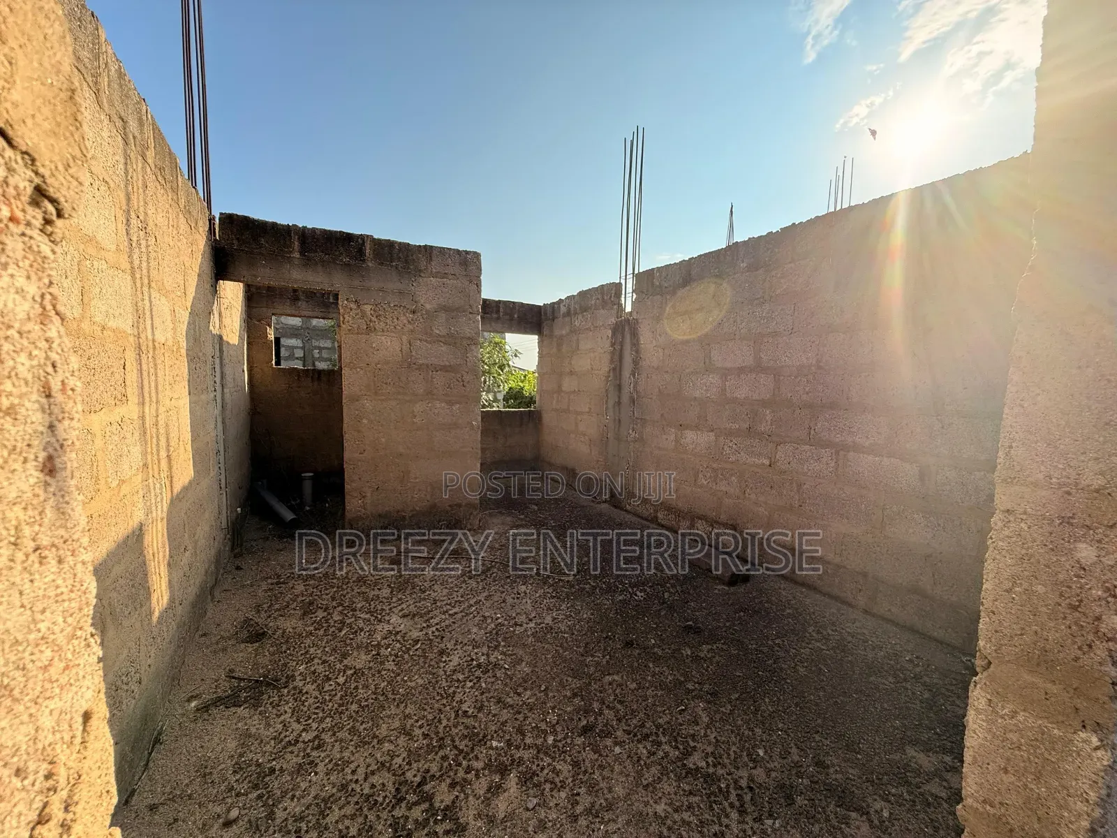 6bdrm Apartment in Dreezy Enterprise, Gomoa East for Sale