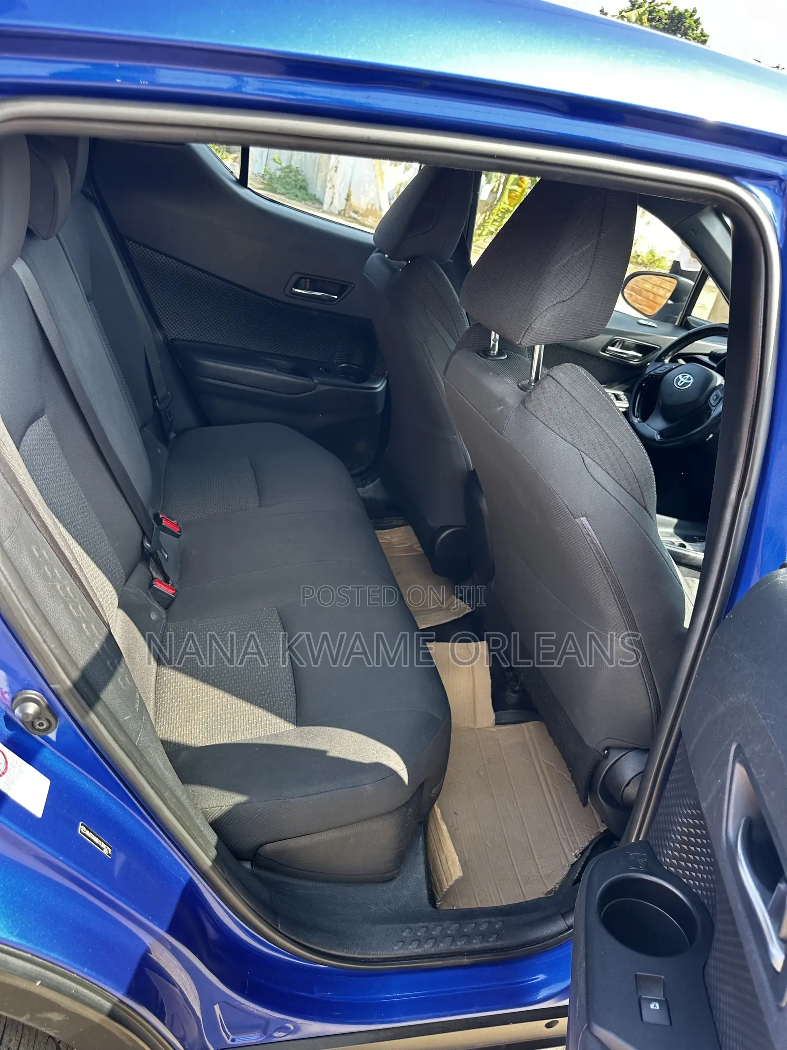 Toyota C-HR 2017 Blue