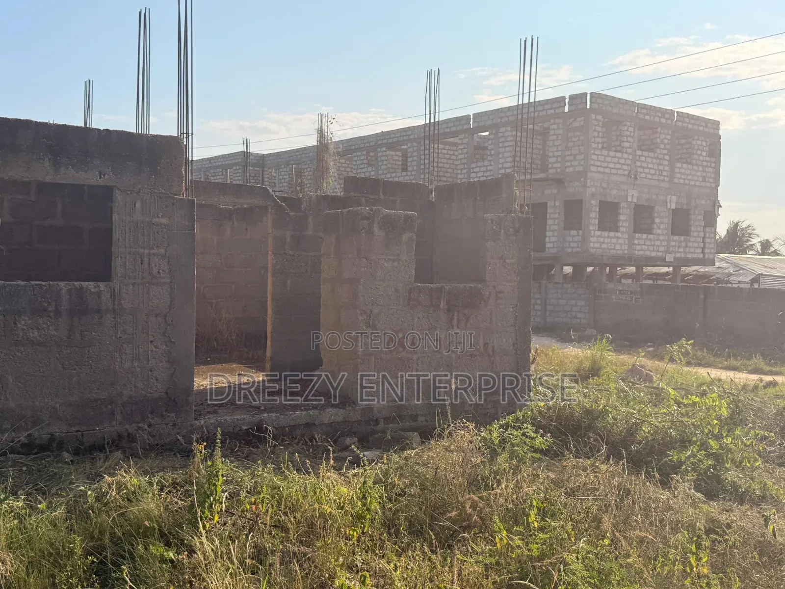 6bdrm Apartment in Dreezy Enterprise, Gomoa East for Sale
