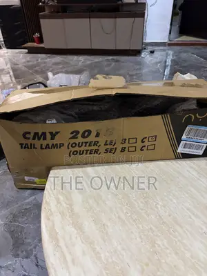 2018 Toyota Camry Tail Light
