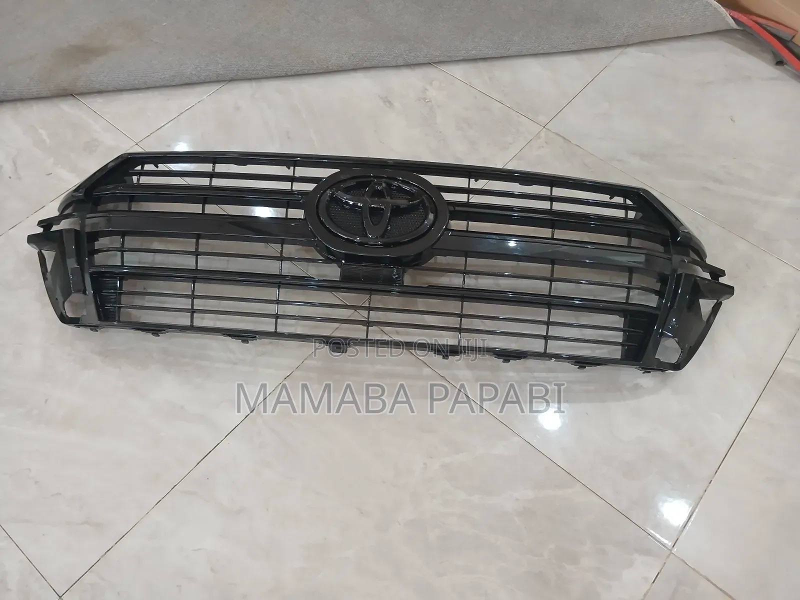 Toyota Landcruiser 2016-2020 Grill Black