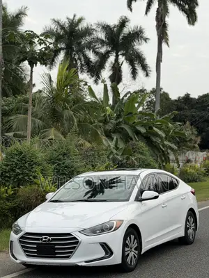 Hyundai Elantra SE 2018 White