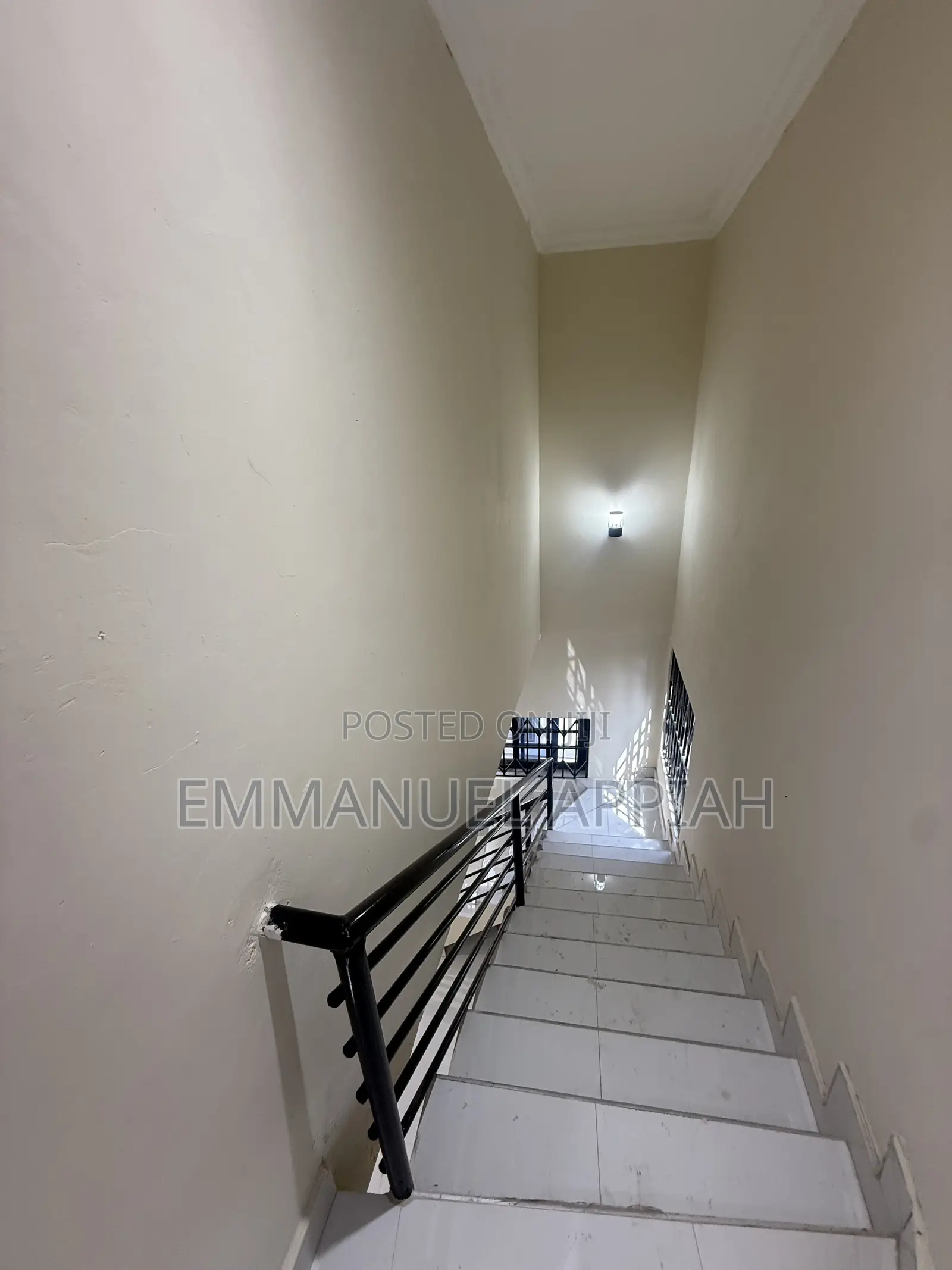 2bdrm House in Awoshei Onyinase, Awoshie for sale