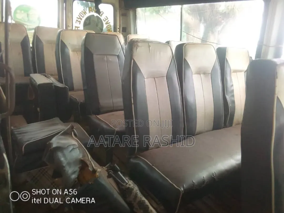Mercedes-Benz Sprinter 2002 White