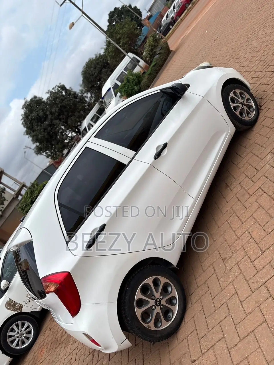 Kia Morning 2015 White