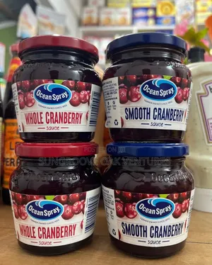 Organic Cranberry Sauce (Smooth and Whole) 300g