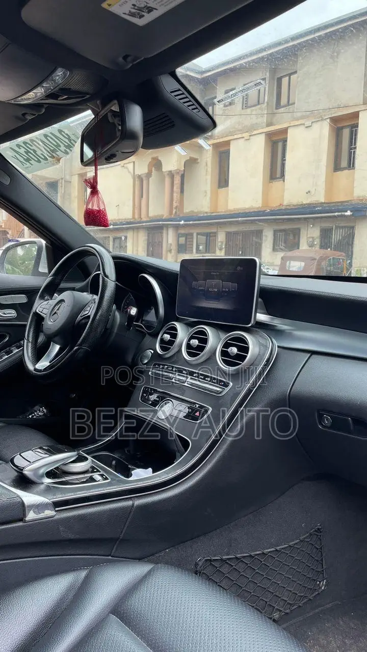 Mercedes-Benz C300 Sport 4Matic Sedan AWD (2.0L 4cyll 7A) 2016 Silver