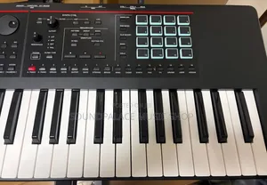 Roland FANTOM-07 Workstation Synthesizer