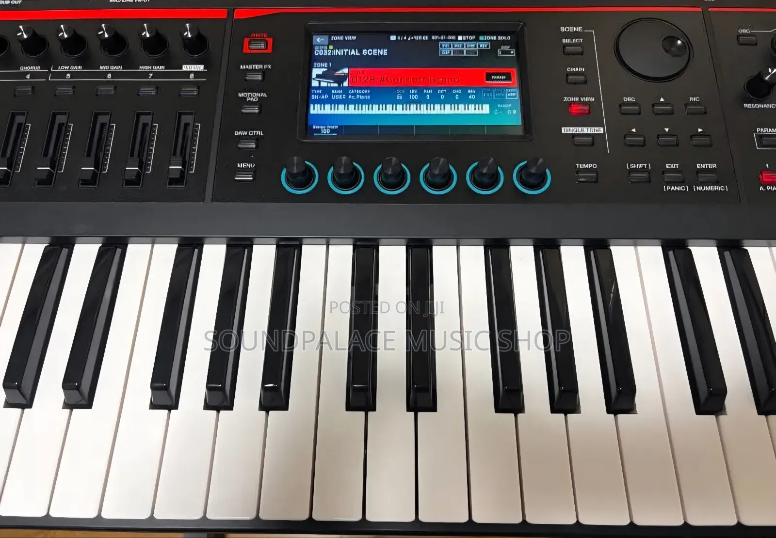 Roland FANTOM-07 Workstation Synthesizer