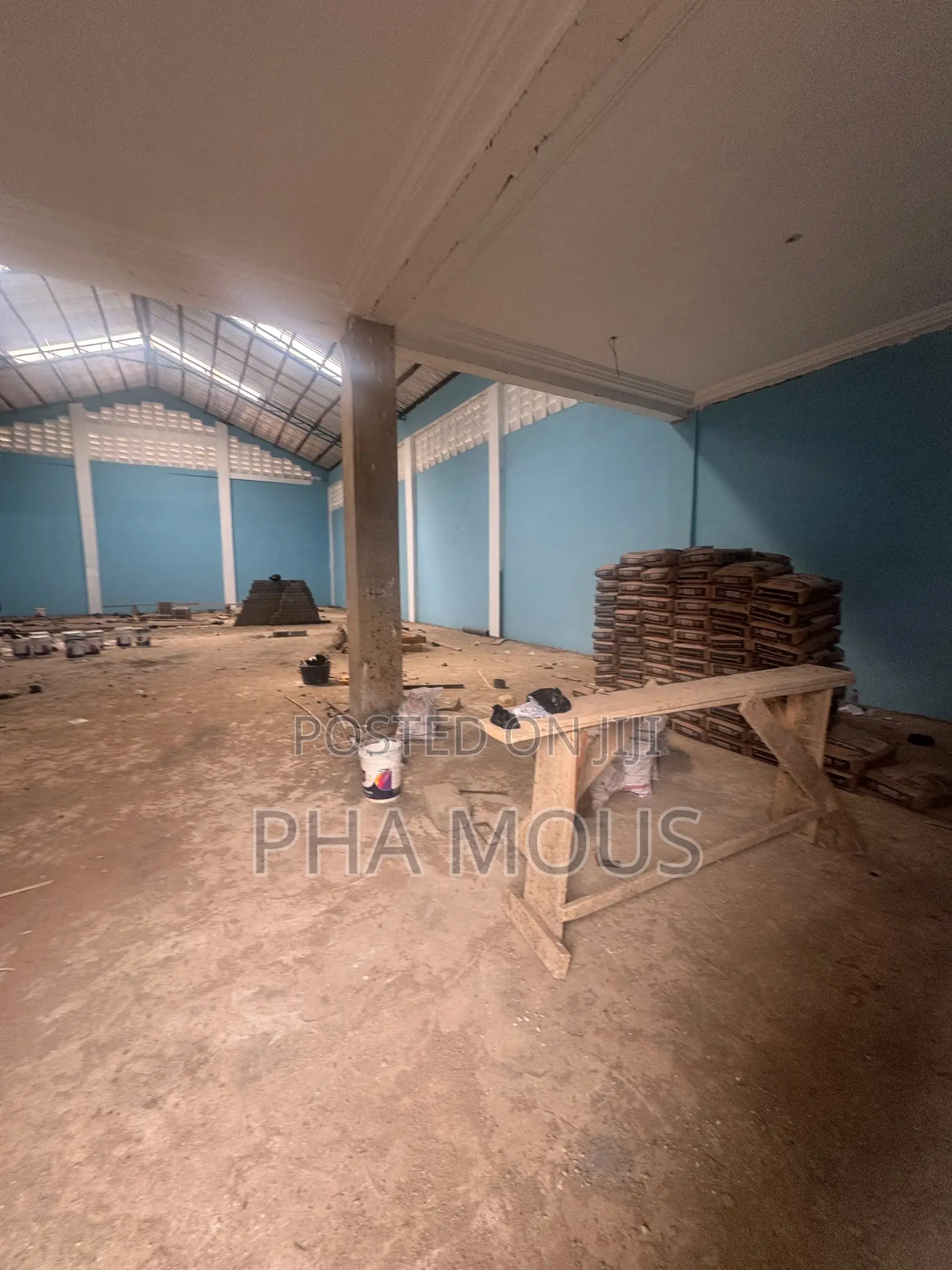 New Built Warehouse With 2bedroom Unit