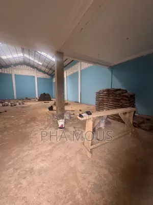 New Built Warehouse With 2bedroom Unit