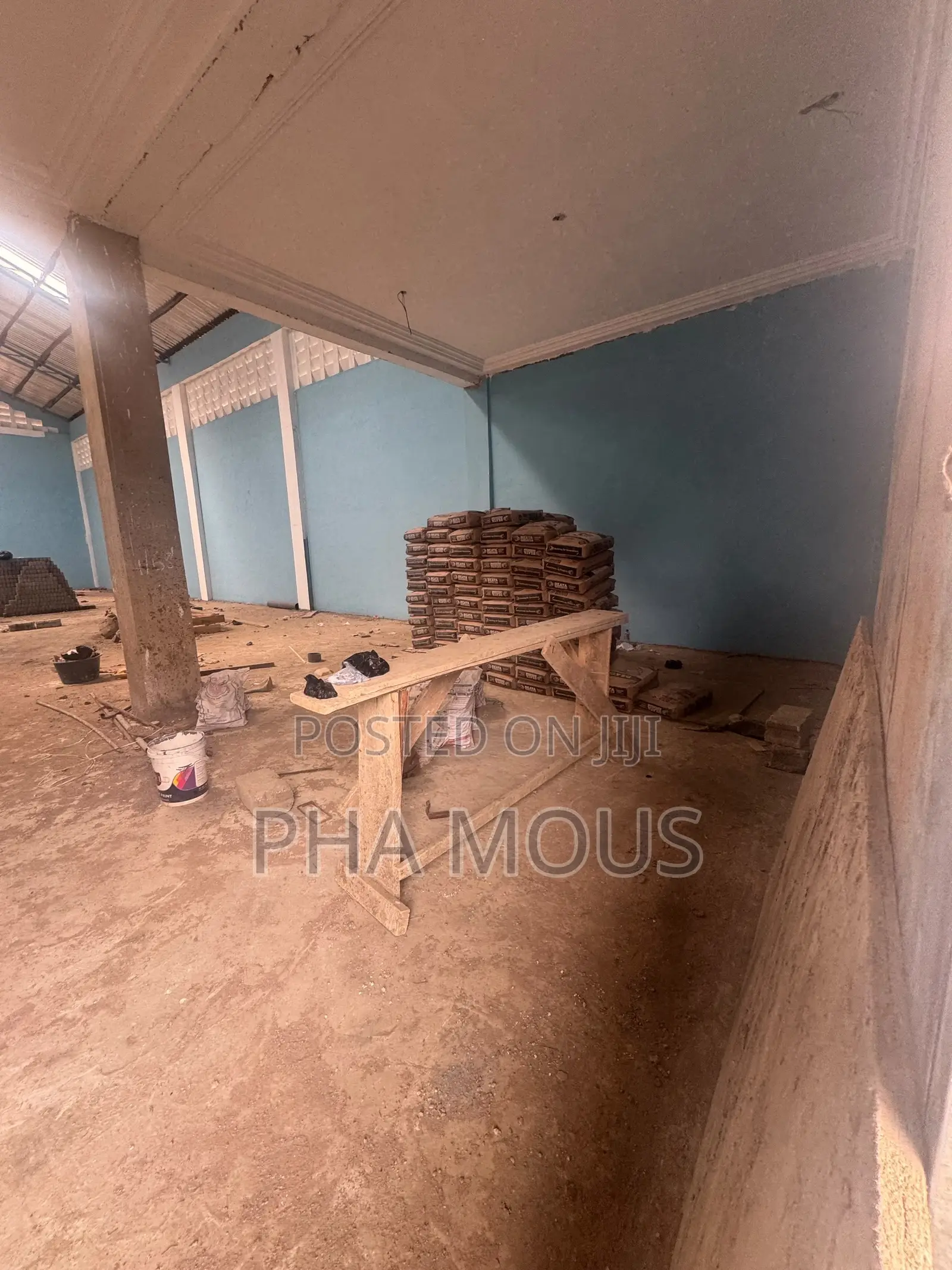New Built Warehouse With 2bedroom Unit