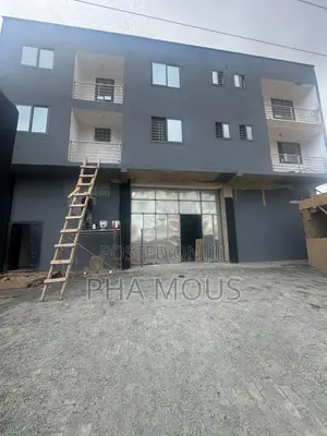 New Built Warehouse With 2bedroom Unit