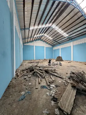 New Built Warehouse With 2bedroom Unit