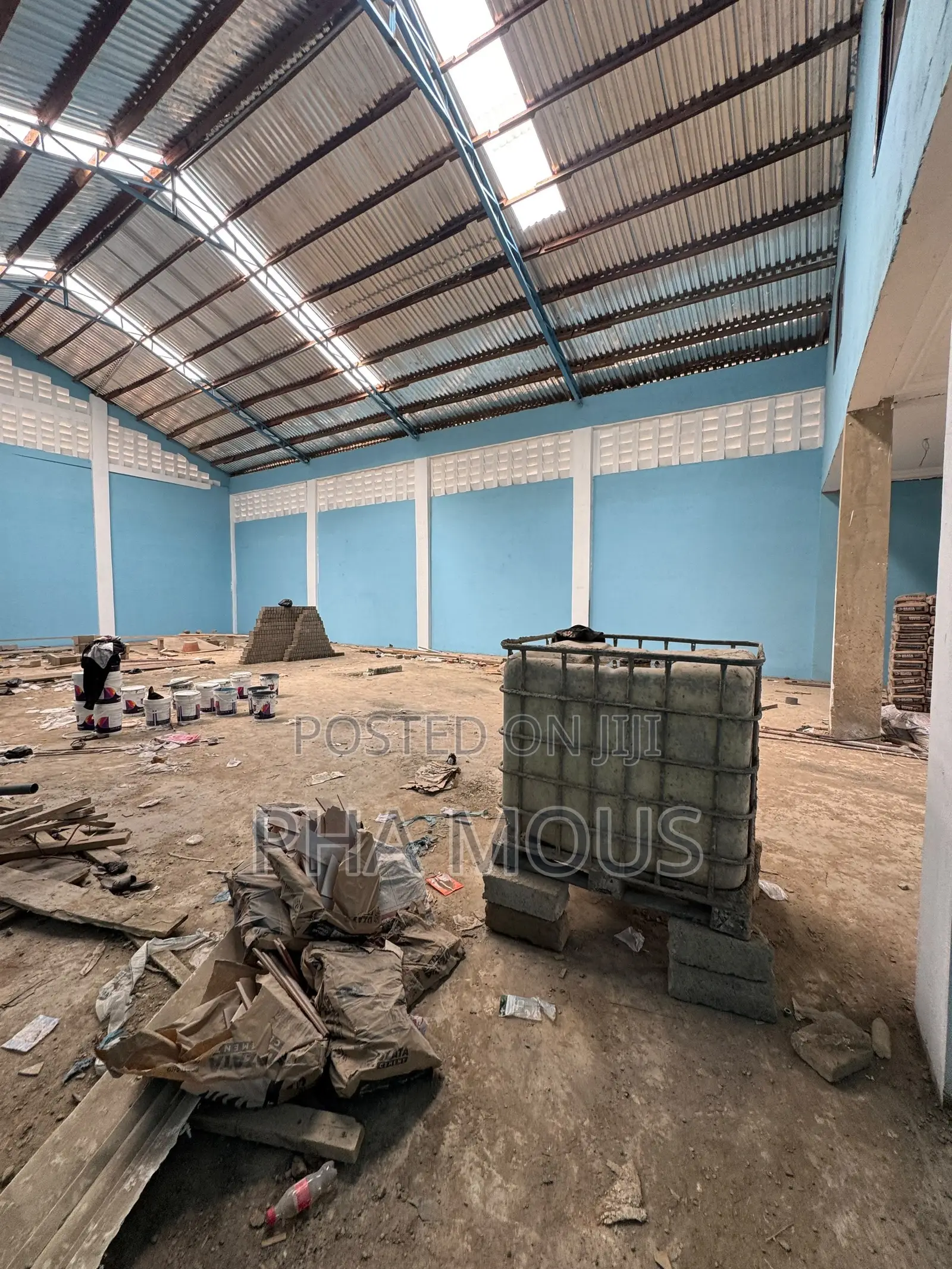 New Built Warehouse With 2bedroom Unit