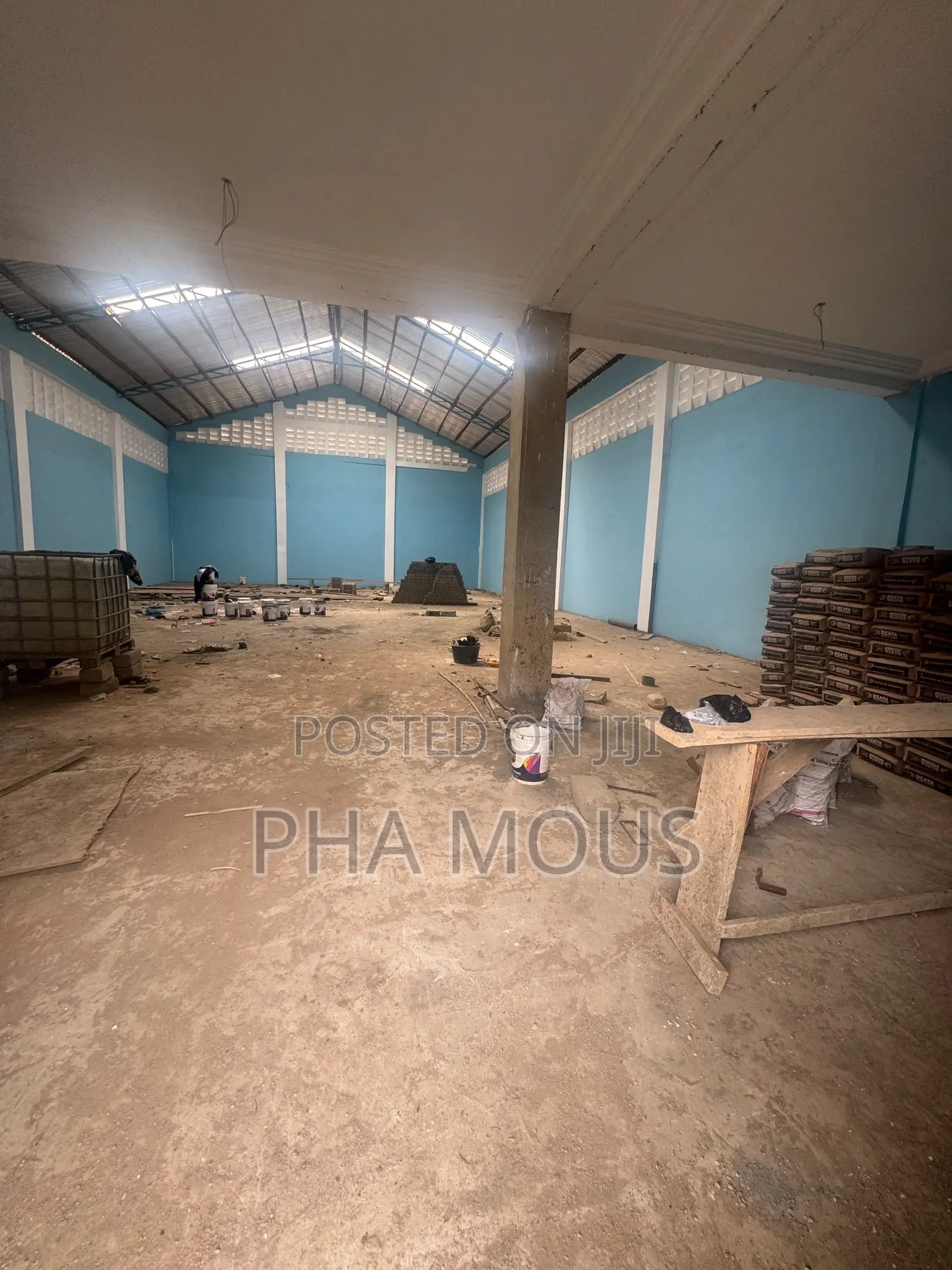 New Built Warehouse With 2bedroom Unit