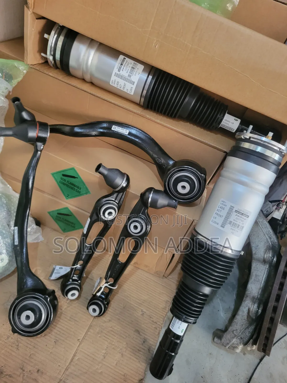 Set of Front Absorber Air Suspension,Front Control Arm for Range Rover