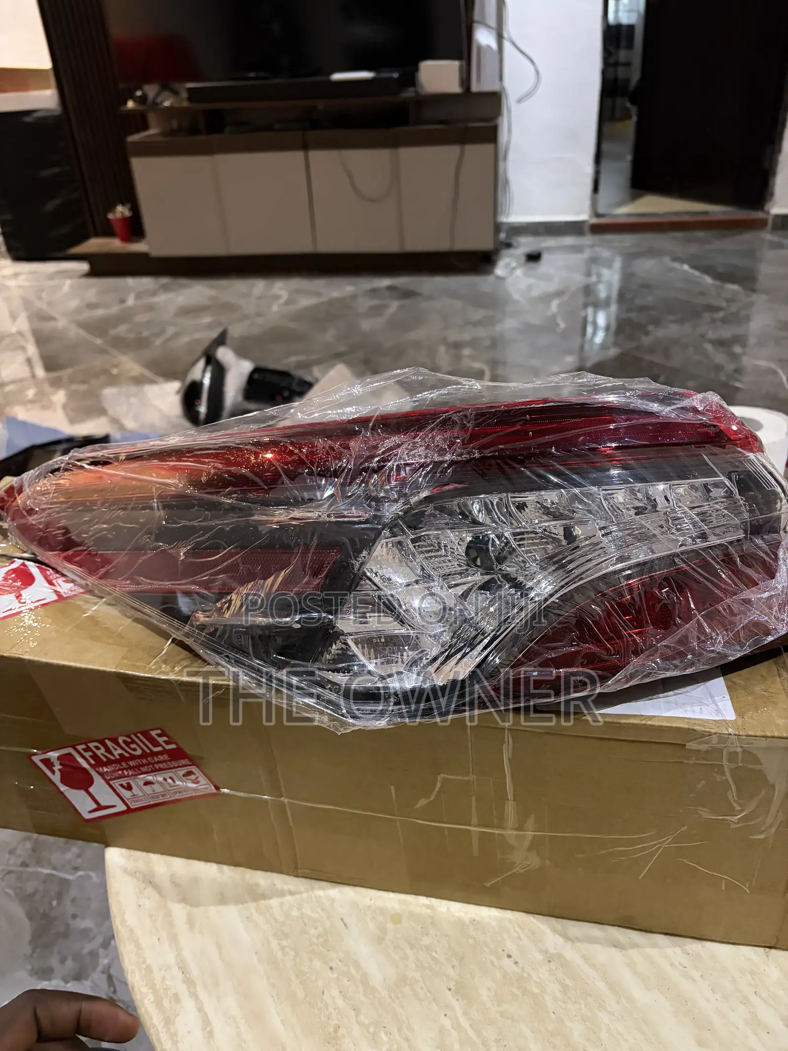 2021to 2023 Toyota Camry Tail Light Driver Side