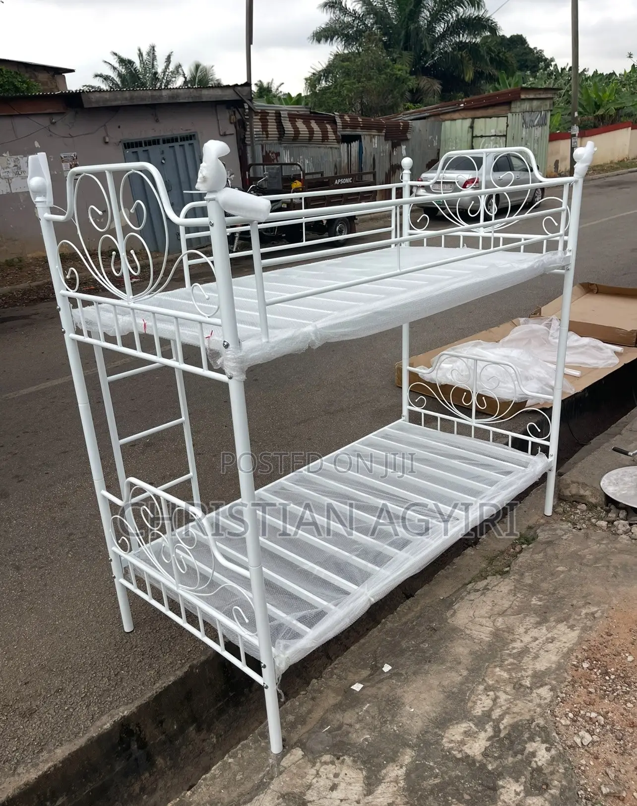 Metallic Bunk Bed