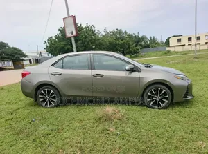 Toyota Corolla 2019 Gray