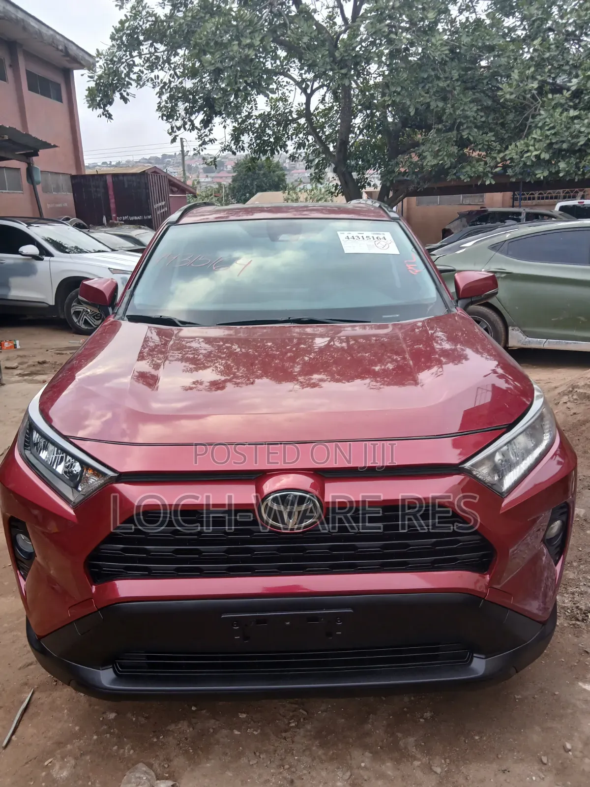 Toyota RAV4 XLE FWD 2019