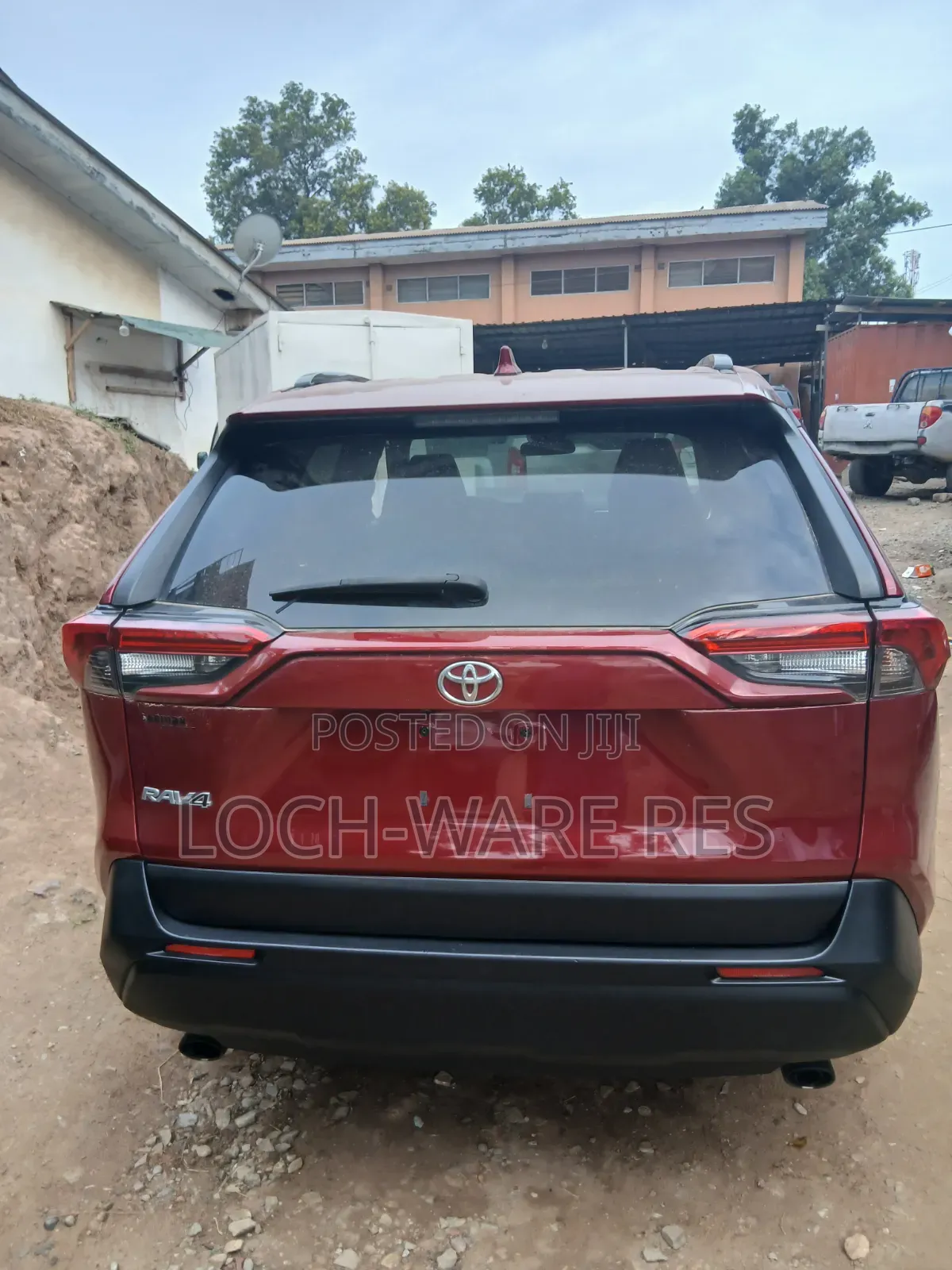 Toyota RAV4 XLE FWD 2019