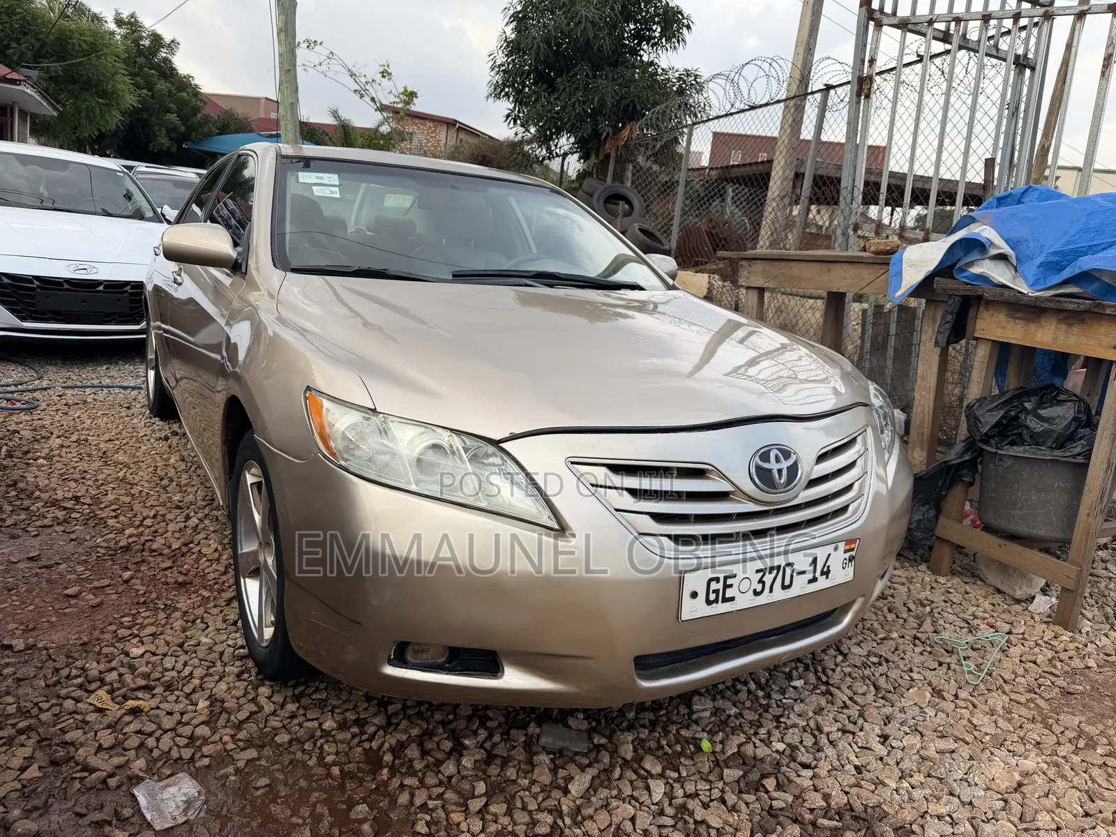 Toyota Camry 2011 Gold