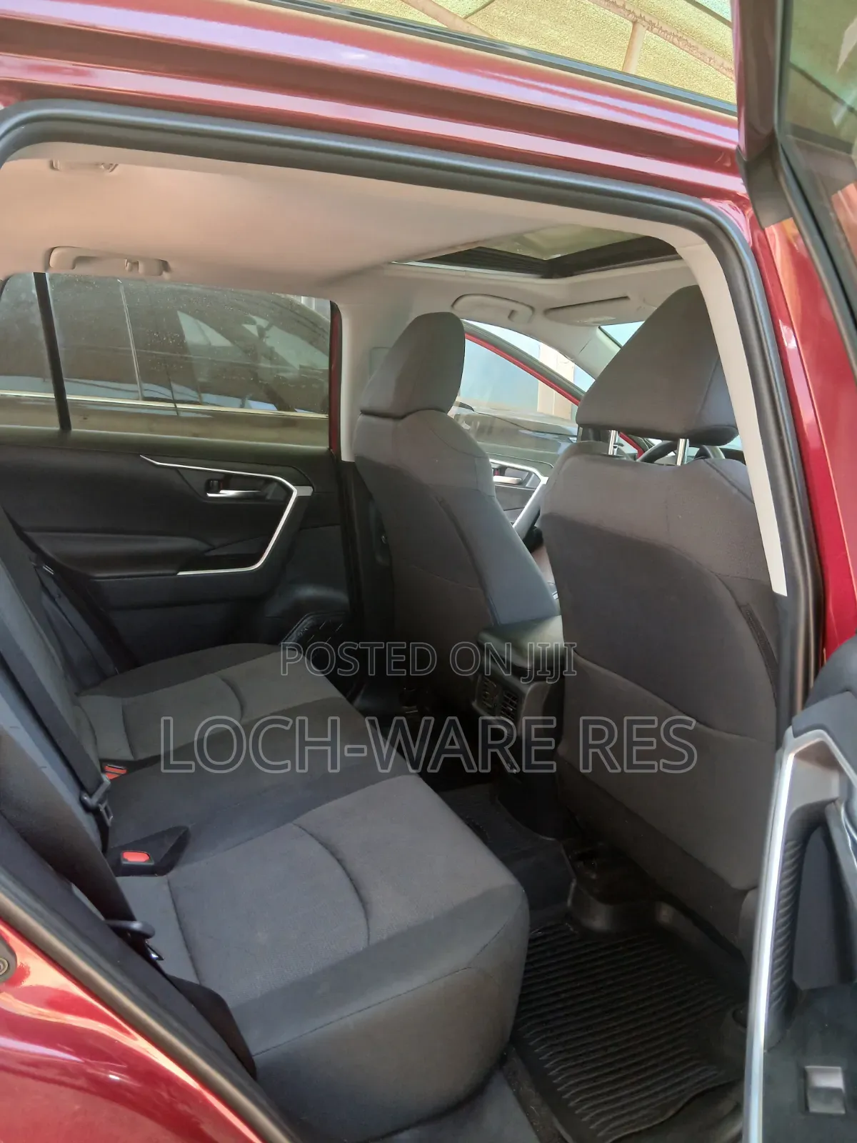 Toyota RAV4 XLE FWD 2019