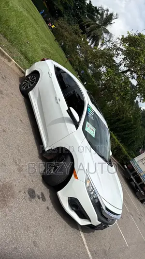 Honda Civic EX Sedan 2018 White