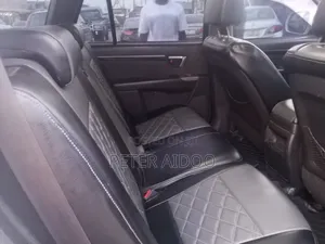 Hyundai Santa Fe 2011 White