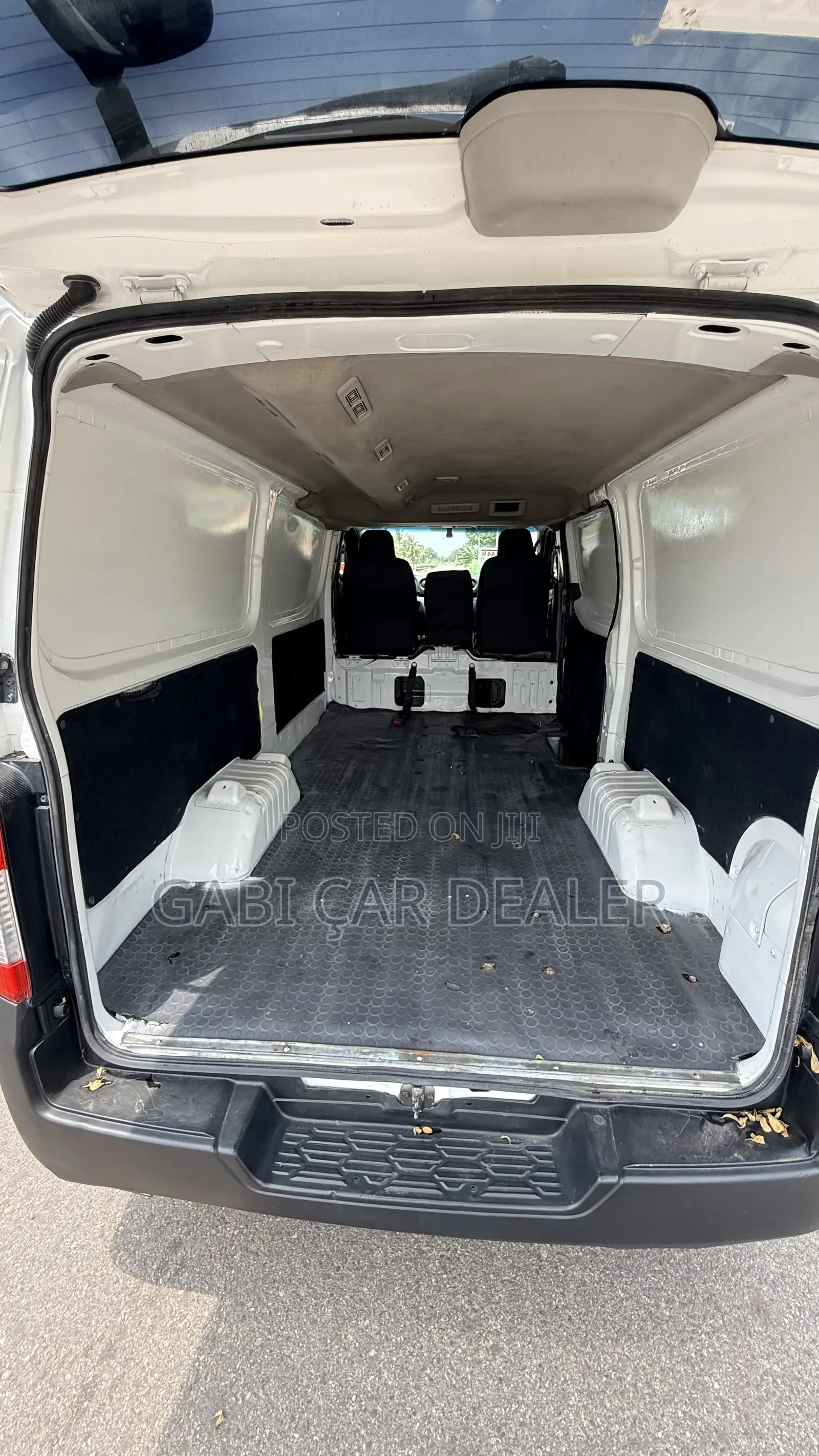 Nissan NV350 2016 White