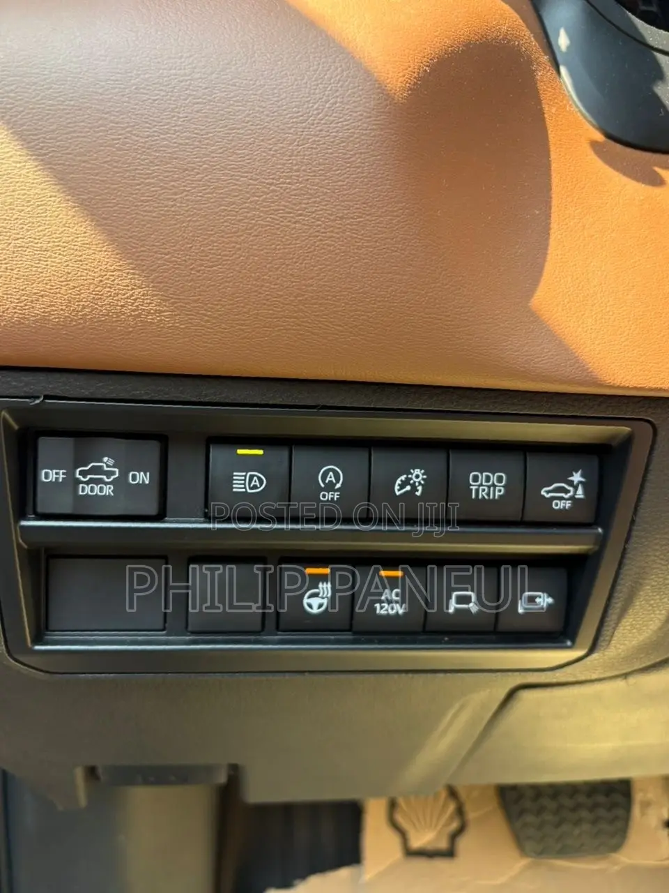 Toyota Tundra 1794 Edition CrewMax 5.5' Bed 2024 Black