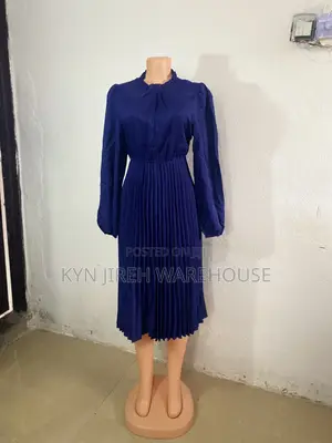 SHEIN Blue Wear