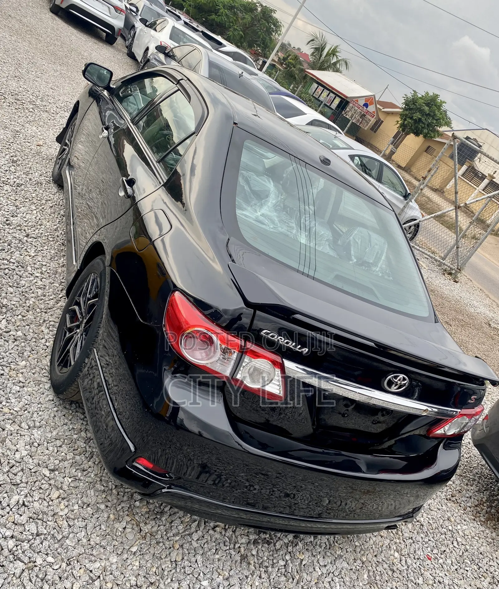 Toyota Corolla S 5-Speed 2013 Blue
