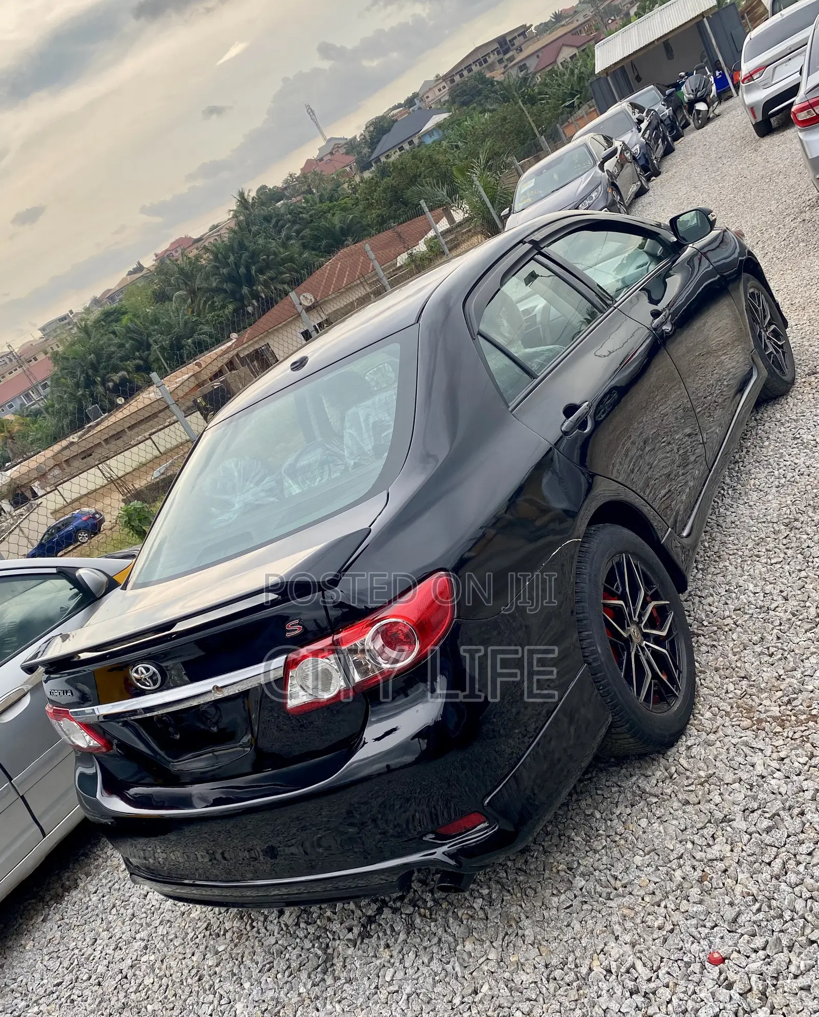 Toyota Corolla S 5-Speed 2013 Blue