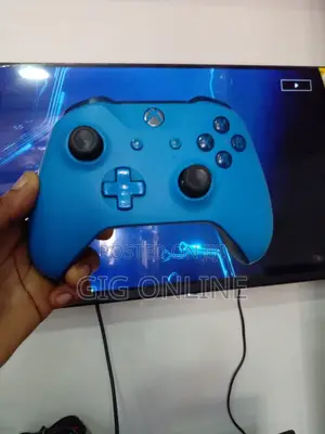 Xbox 360 Gaming Controller