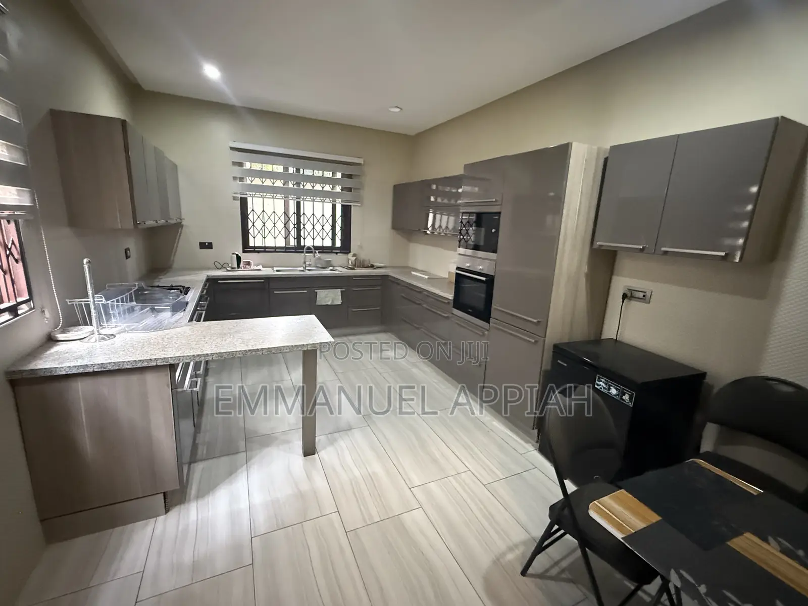 Furnished 4bdrm Townhouse / Terrace in Adjiriganor for rent