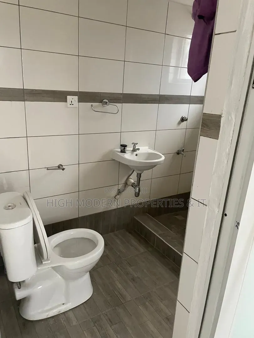2bdrm Apartment in Akpanja, Teshie for rent