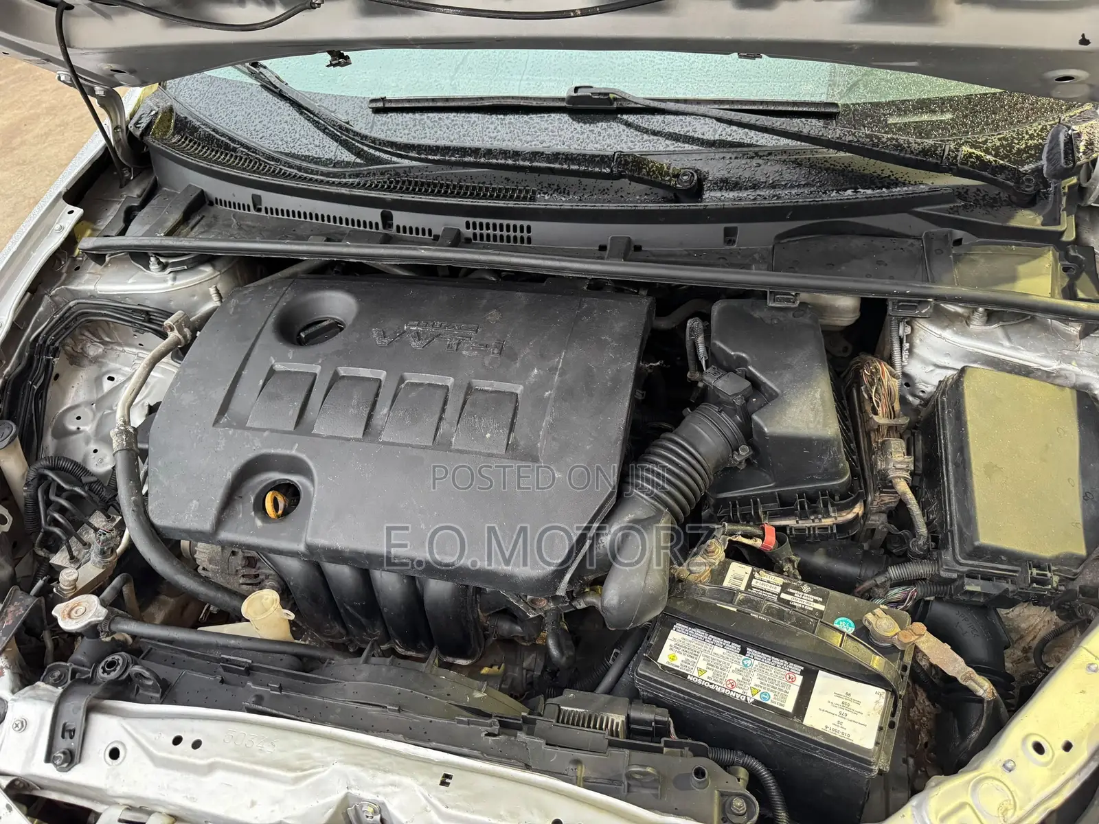 Toyota Corolla LE (1.8L 4cyl 2A) 2018 Silver