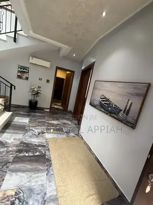 Furnished 4bdrm Townhouse / Terrace in Adjiriganor for rent