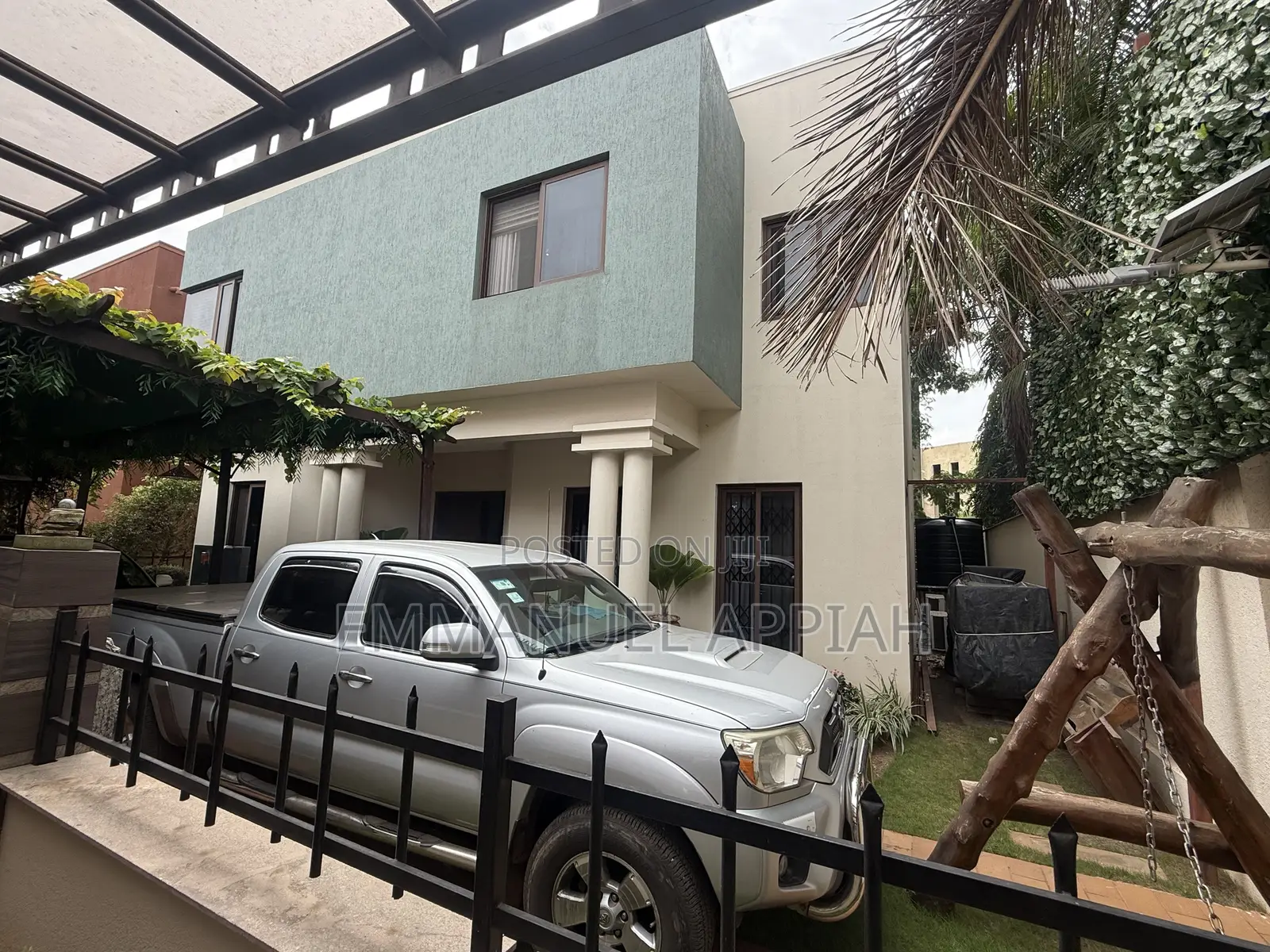 Furnished 4bdrm Townhouse / Terrace in Adjiriganor for rent