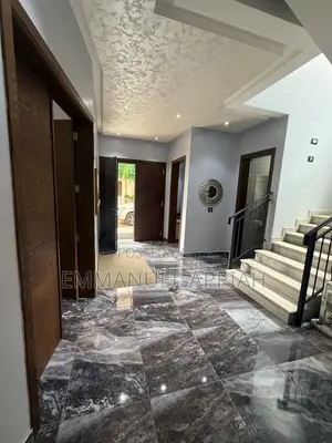 Furnished 4bdrm Townhouse / Terrace in Adjiriganor for rent