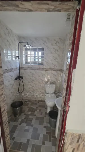 2bdrm Apartment in Community 18, Sakumono for rent