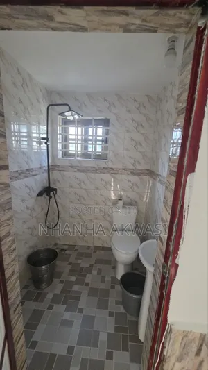 2bdrm Apartment in Community 18, Sakumono for rent