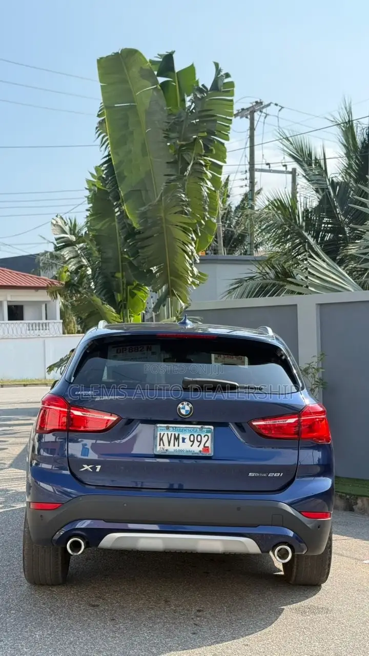 BMW X1 sDrive28i FWD 2020 Blue