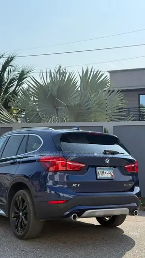 BMW X1 sDrive28i FWD 2020 Blue